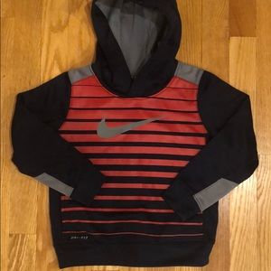 Boys Nike Dri Fit hoodie XS 4